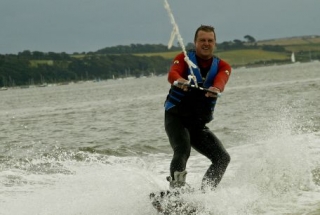  Matrícula para adultos de wakeboard 